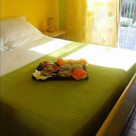 Nido Colored Guest house *